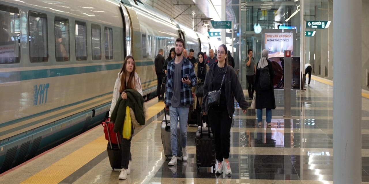 17 yılda 110 milyon kişi o trenle yolculuk yaptı