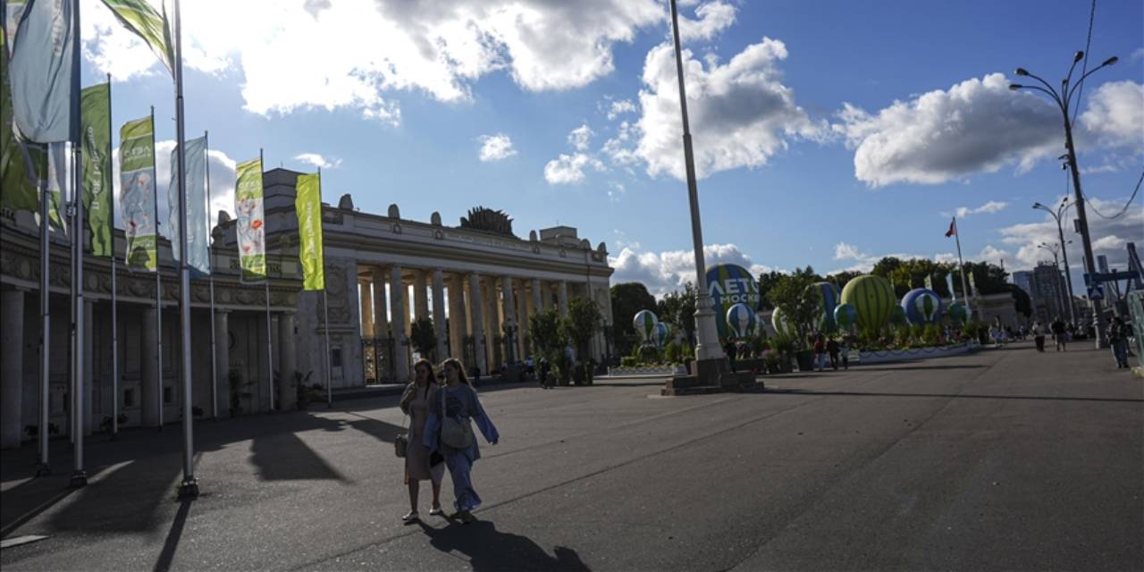 Moskova’da internet kesildi: Hayat 90’lara döndü, milyarlar uçtu