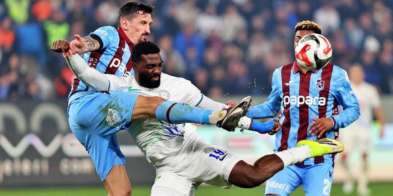 Trabzonspor Karadeniz derbisini kazanıp Fenerbahçe'yle puanları eşitledi