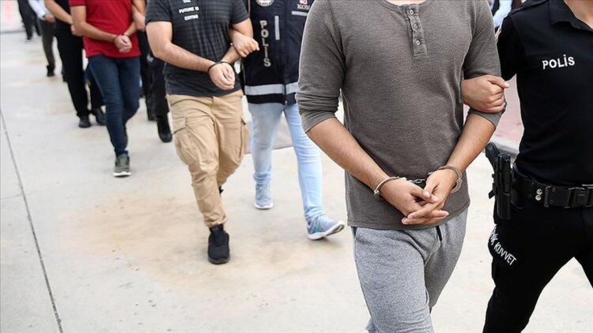 Ankara merkezli 20 ilde FETÖ operasyonu: 16 gözaltı