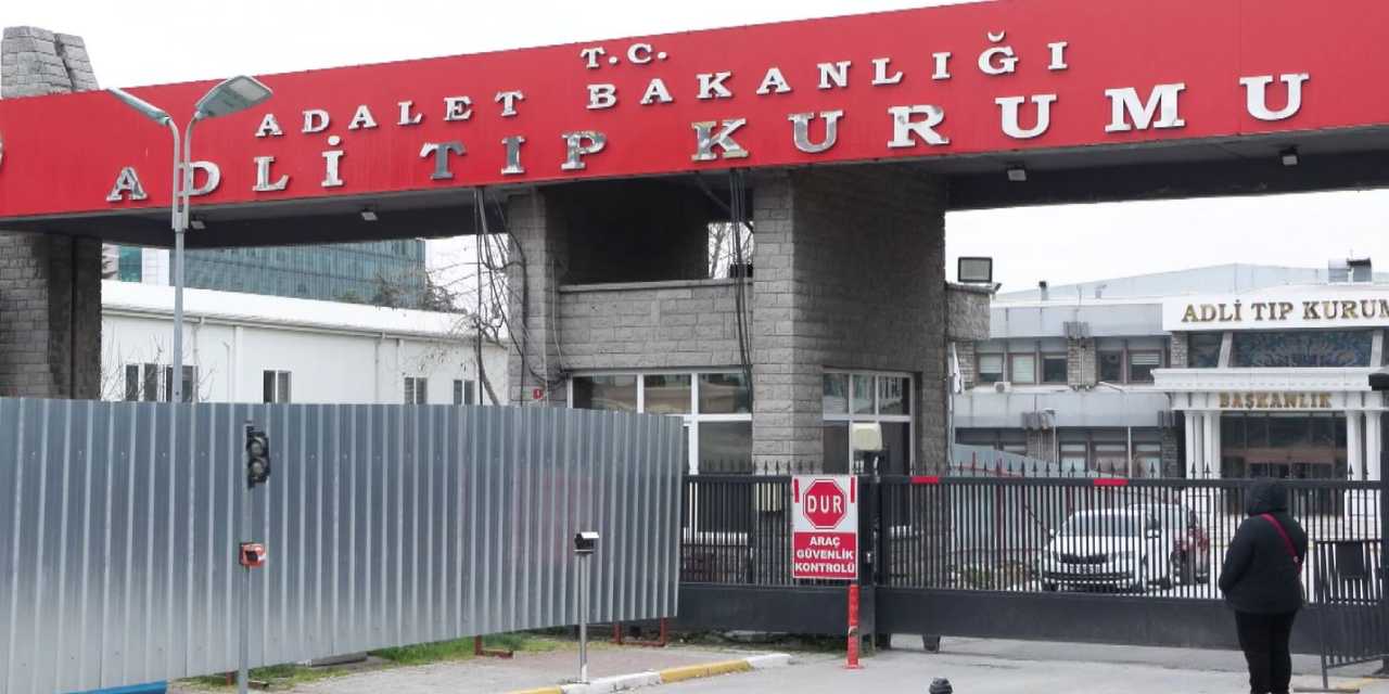 5 katlı binada yangın! Bir kişinin cansız bedeni bulundu