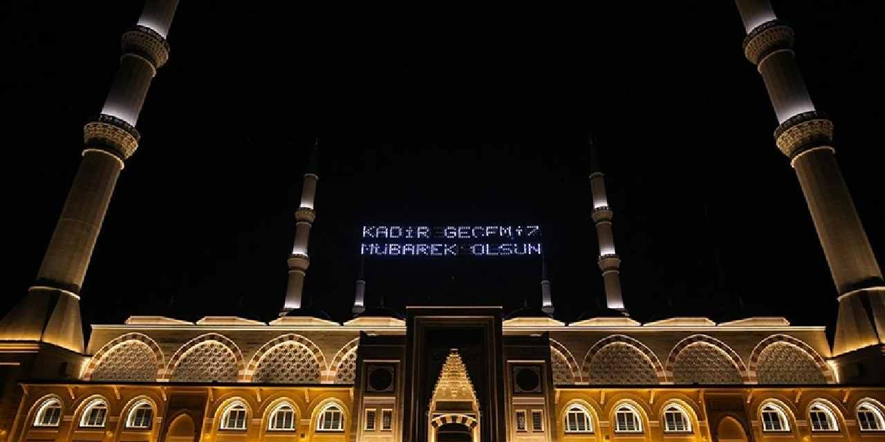 Bugün Kadir Gecesi! Kadir Gecesi hangi ibadetler yapılır?