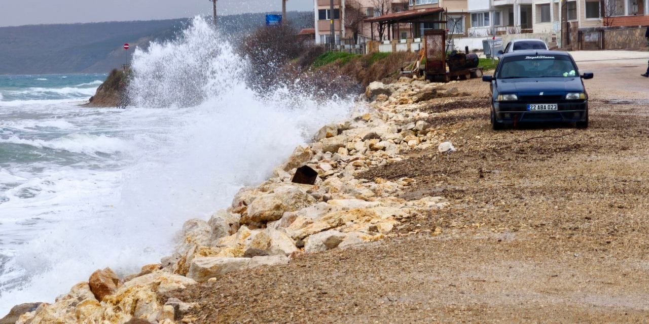 Kuzey Ege için 'fırtına' uyarısı! Bayramın ikinci gününe kadar sürecek