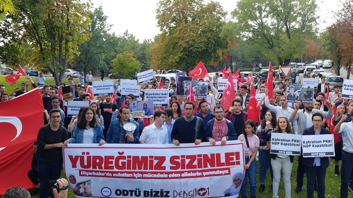 ODTÜ'de 'HDP kapatılsın' eylemi
