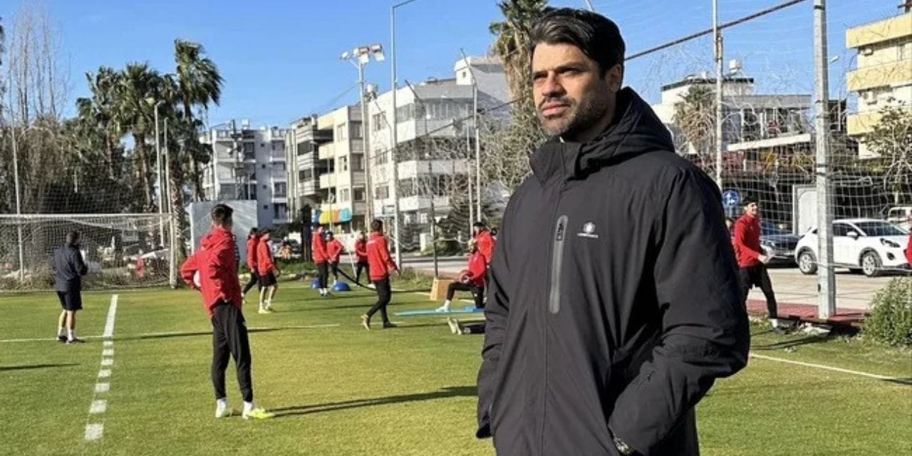 6 maçtır yenilmiyordu play off'a gidiyordu: Birden görevi bıraktı