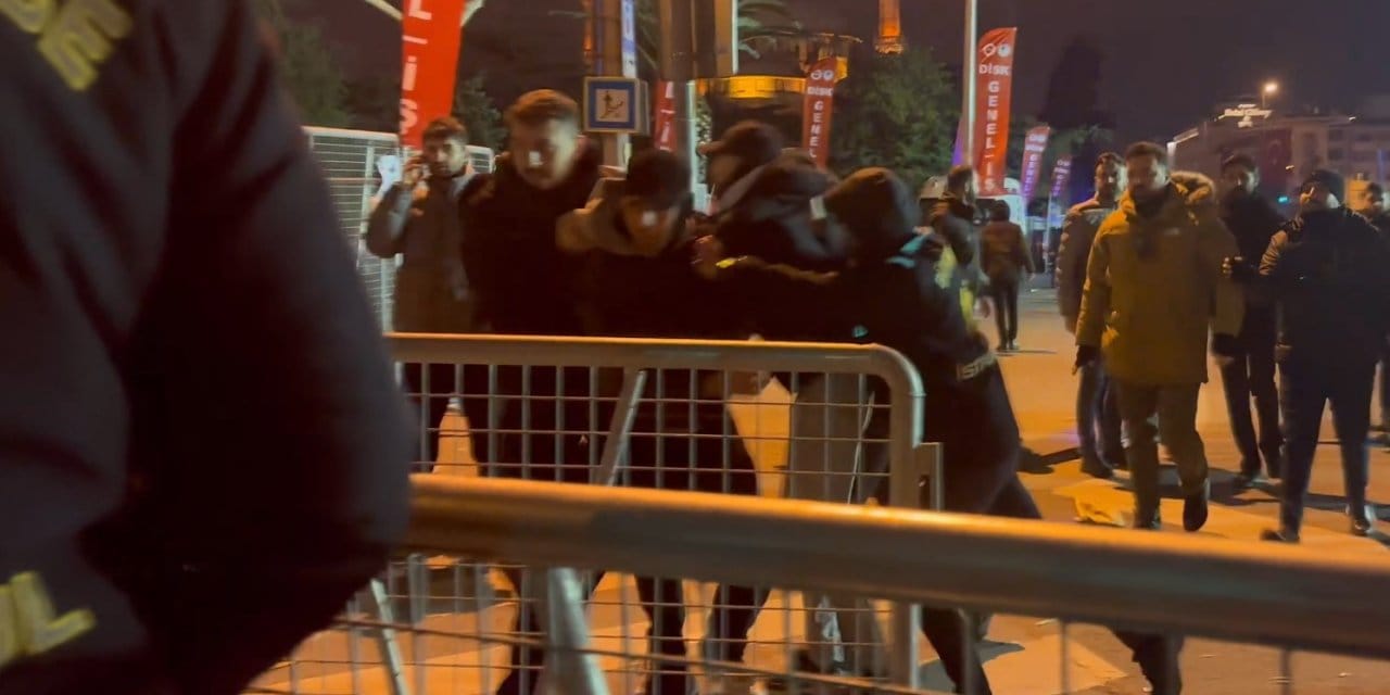 Son dakika | Saraçhane'de polis müdahalesi: Gözaltılar var