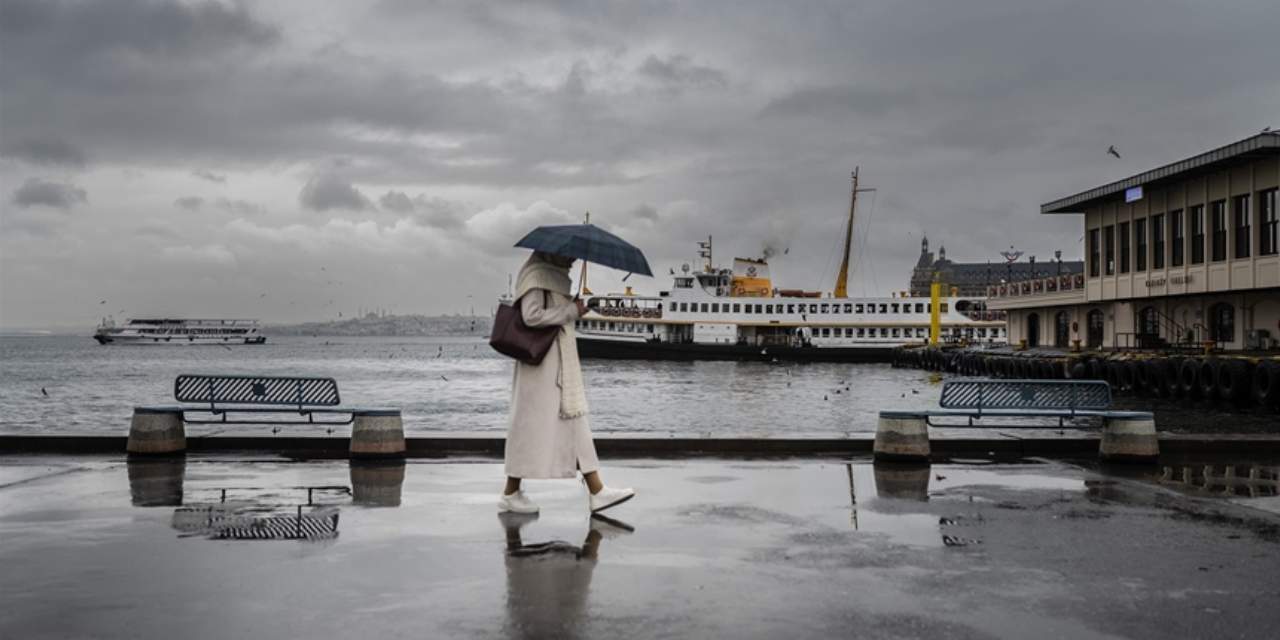 İstanbul ve İzmir dahil 15 ile sarı kodlu alarm verildi: Kuvvetli yağış ve fırtına vuracak