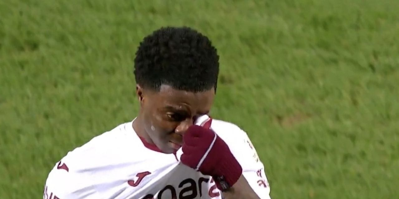 "Galatasaray maçında oynayamayacağım" diye hüngür hüngür ağladı