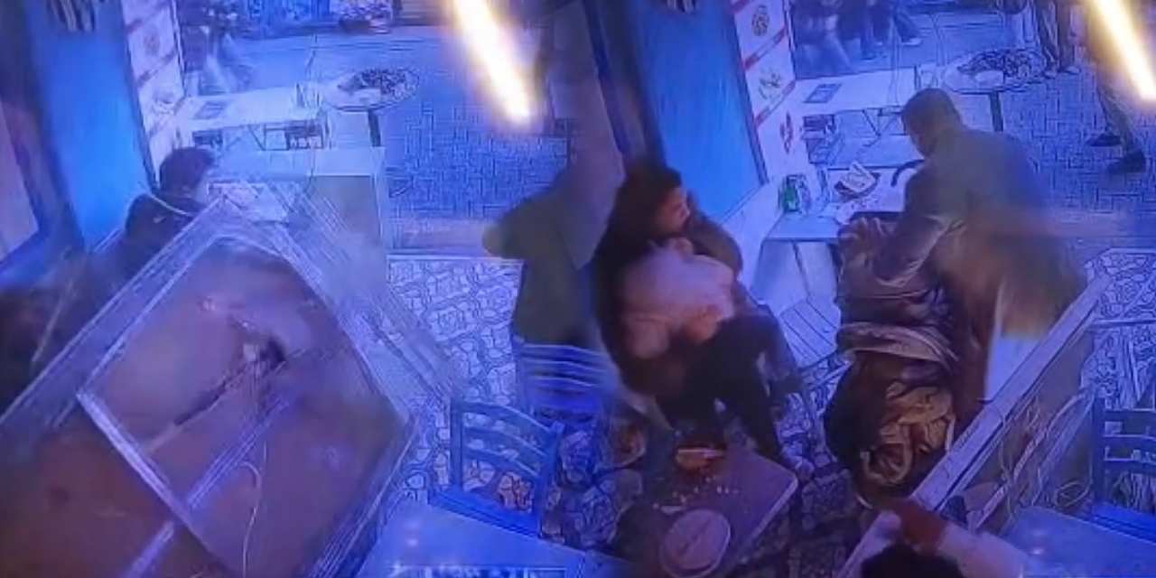 Bebekli ailenin üzerine demir iskeletli tavan çöktü! Dükkan sahibi “Doğal afet ne yapalım” dedi