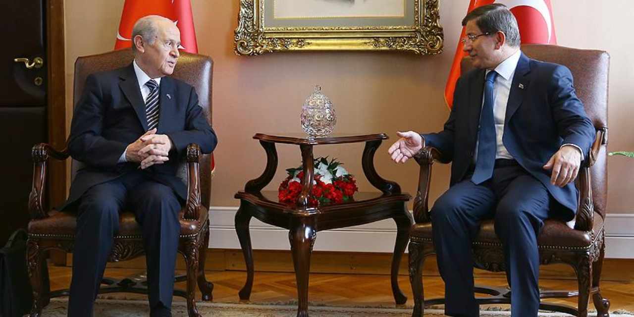 Bahçeli'den Davutoğlu'na telefon: İmza kampanyasına destek sözü verdi