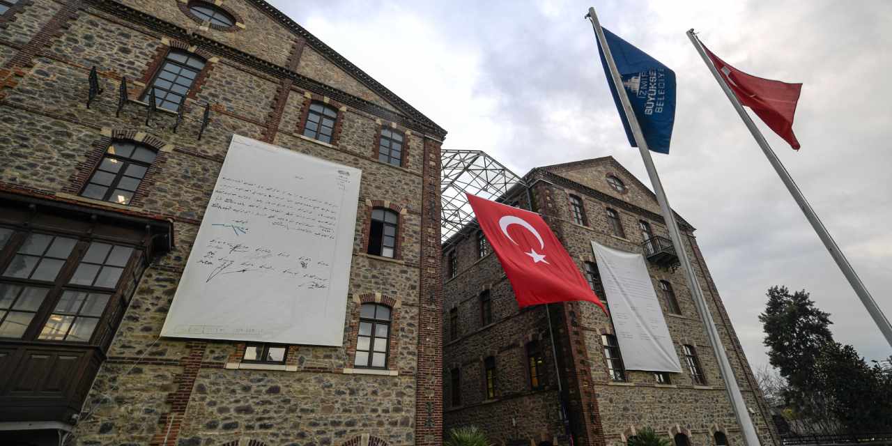 Cemil Tugay'dan 'Meslek Fabrikası'nın tahliye kararına tepki: Bu haksızlığa evet diyemeyiz