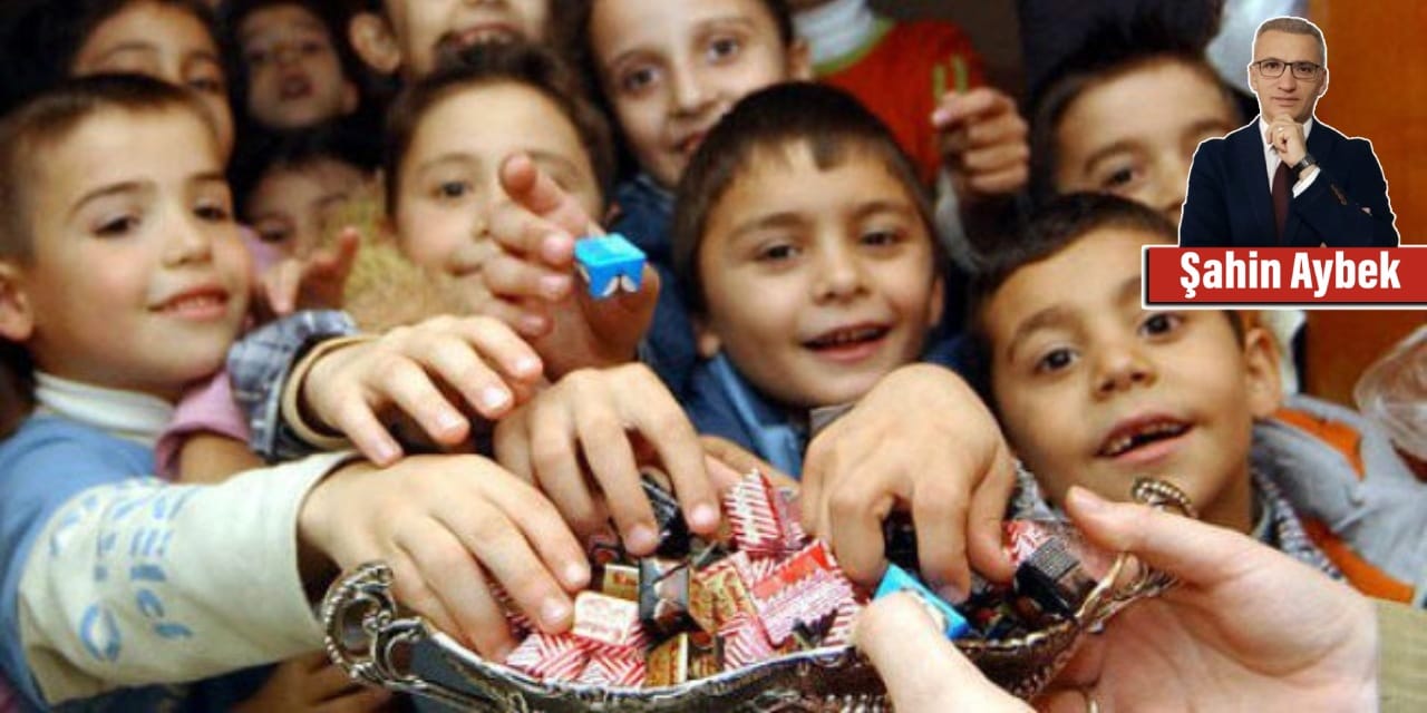 Bayramınız bayram ola (Bayram kelimenin çiçek açmış halidir)