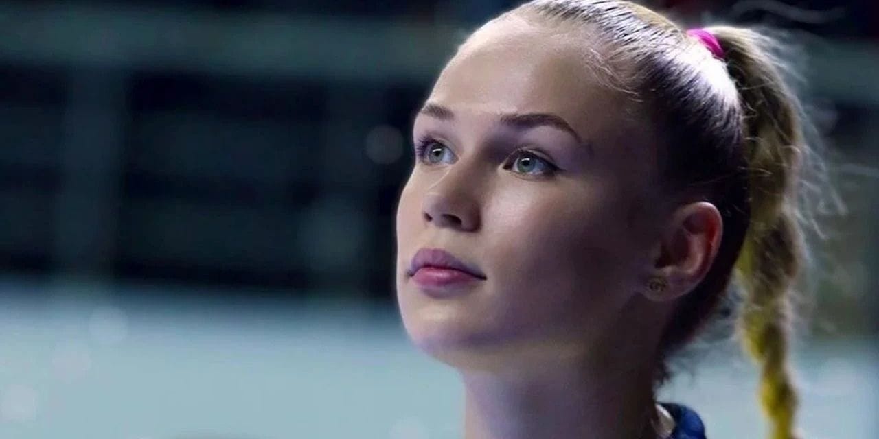 Ne yapacaktı daha Arina: Gözyaşlarını silmekten başka