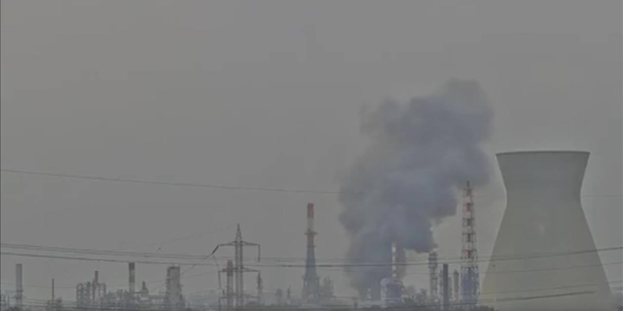 İran İsrail'in 2 büyük petrol limanını vurdu!