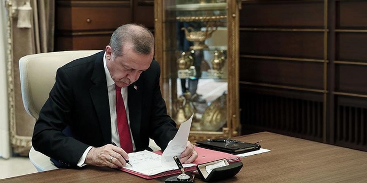 Erdoğan O İmzayı Neden Attı?