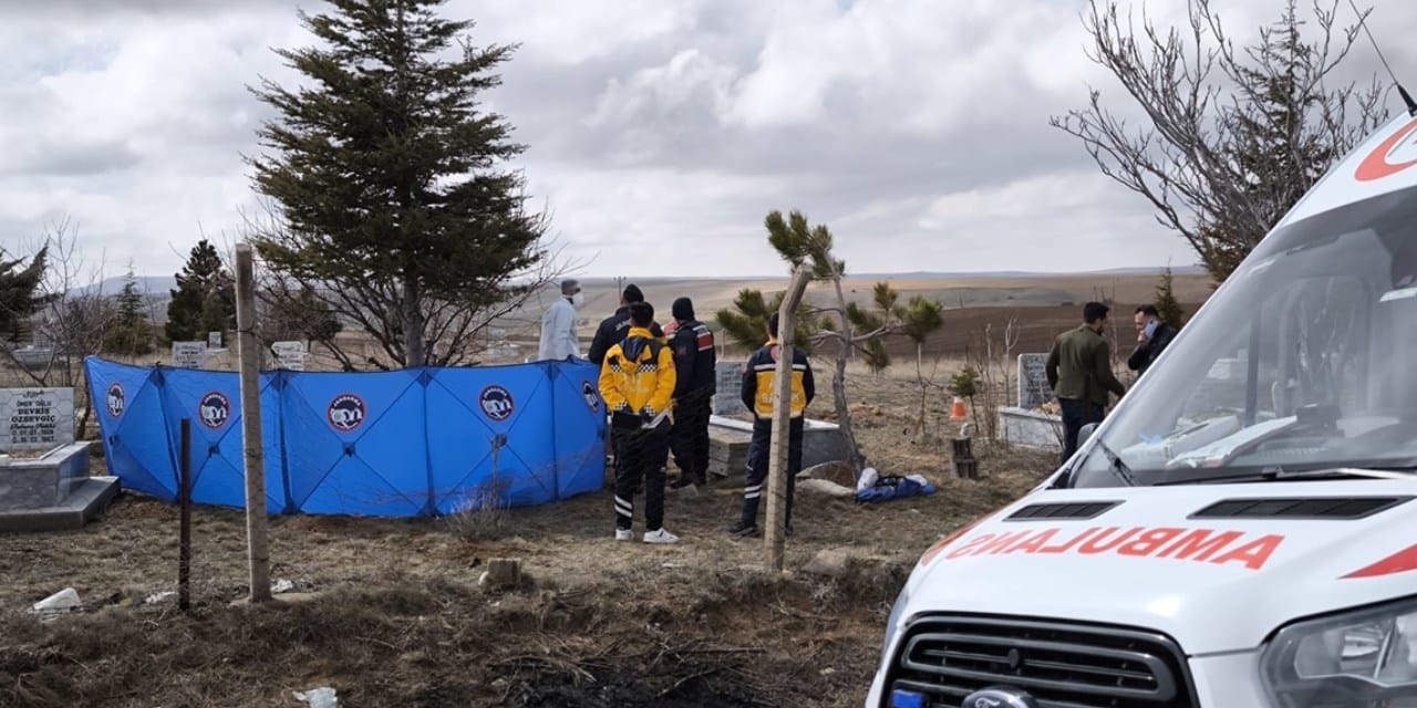 Bayram günü bir kadın boşanma aşamasında olduğu erkek tarafından katledildi