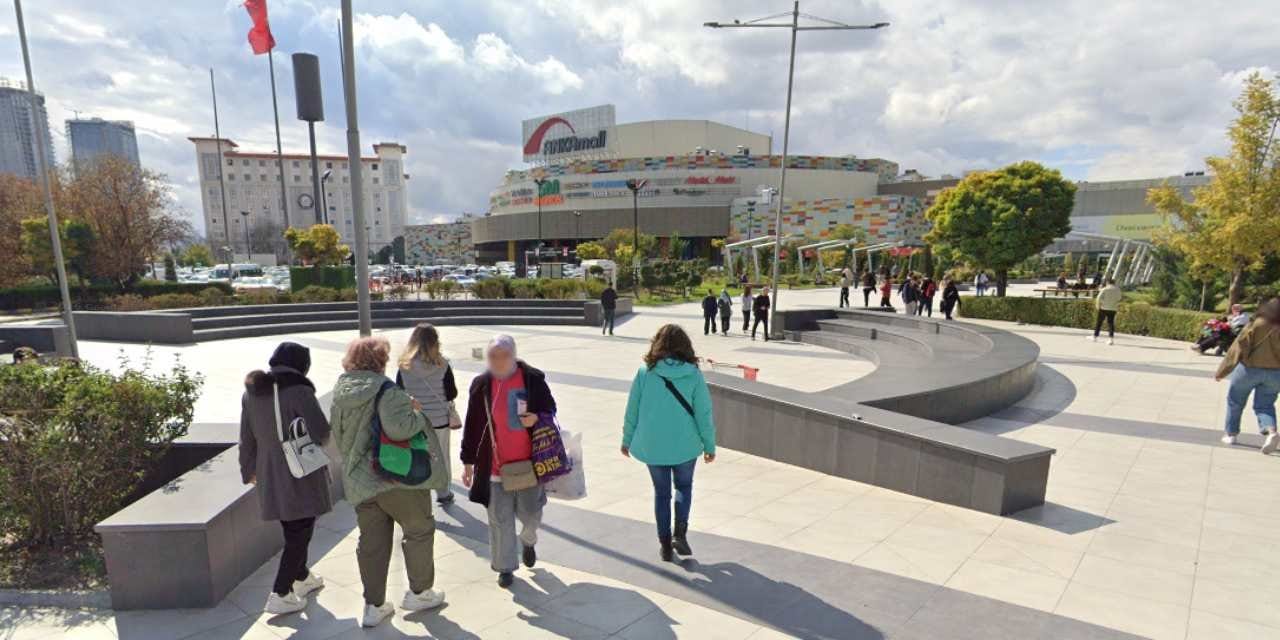 Ankara'nın en ünlü AVM'sinin önünde bıçaklı dehşet
