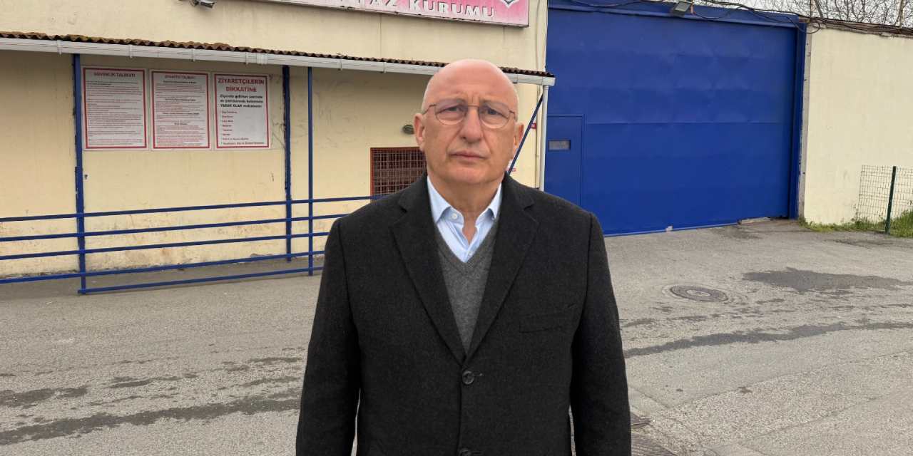 CHP'li Çakırözer’den cezaevi önünde Bayram isyanı! "Artık Bu Zulüm Bitsin!