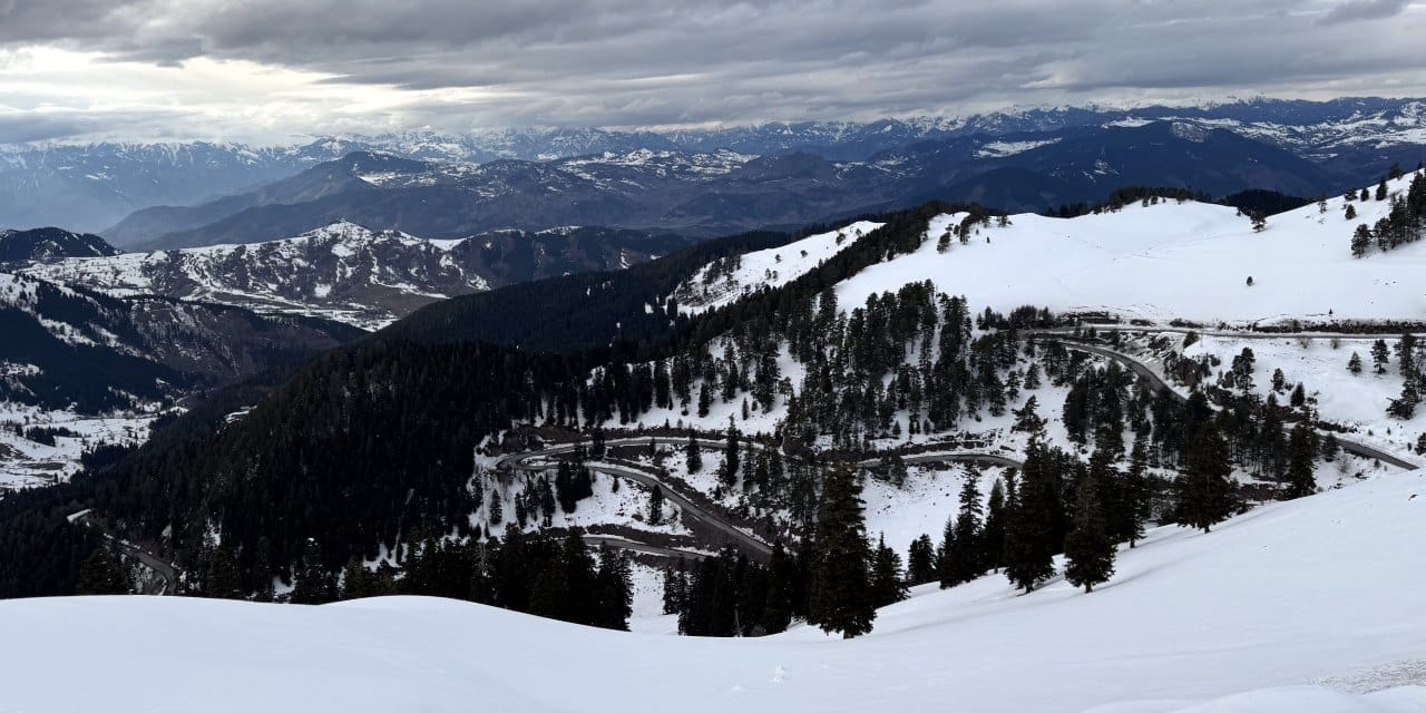 Böyle olur mart karı: Öyle yağdı öyle yağdı ki böyle oldu