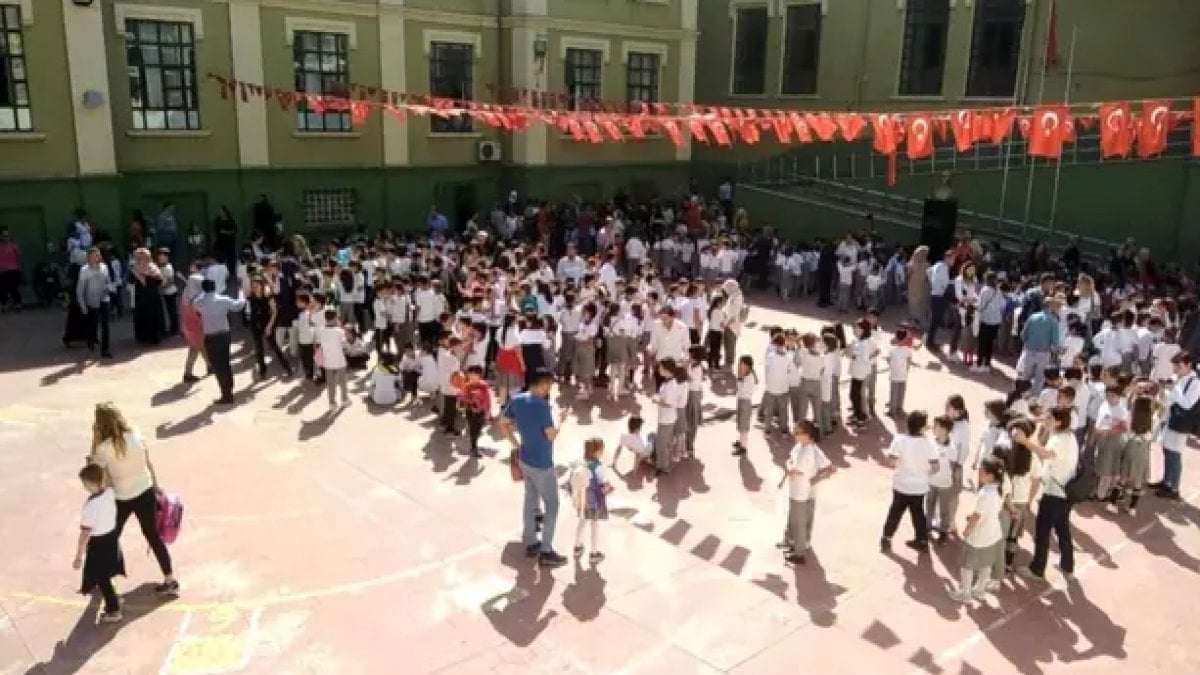 İstanbul'da 29 okul tatil edildi...