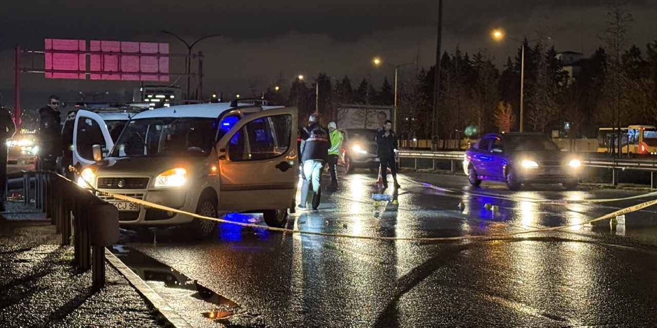 Çevirme yapan polisin gözü önünde genç kadını öldürdü