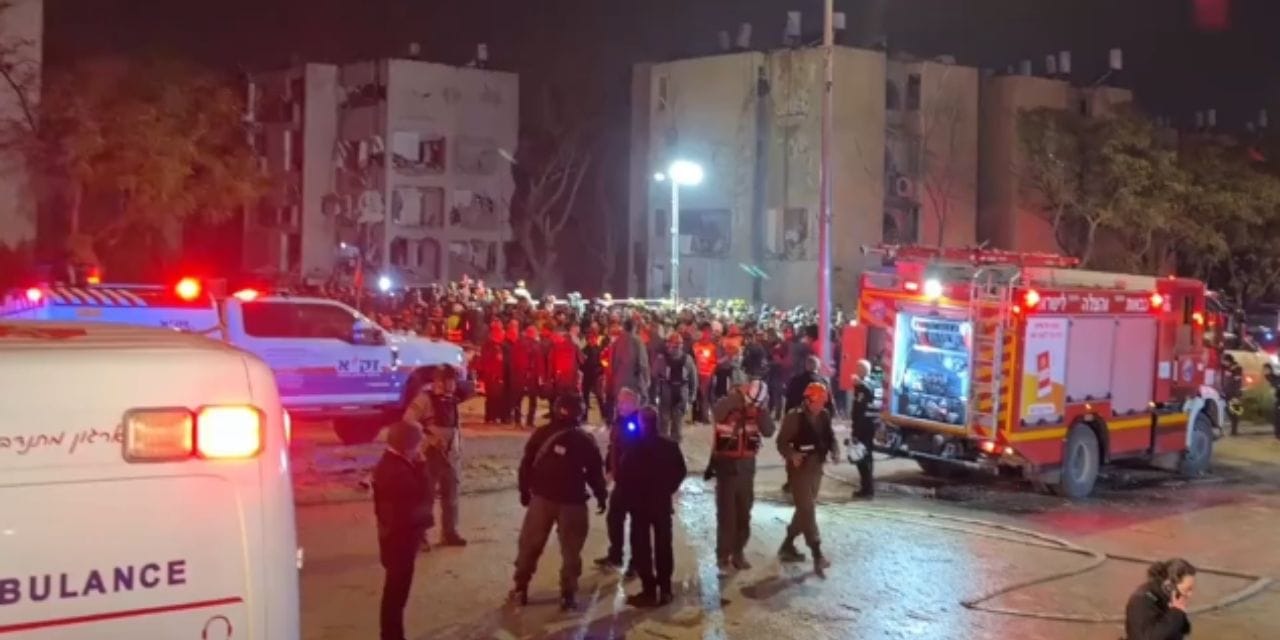 Son Dakika|İsrail: Arad'da 7'si ağır 64 kişi yaralandı