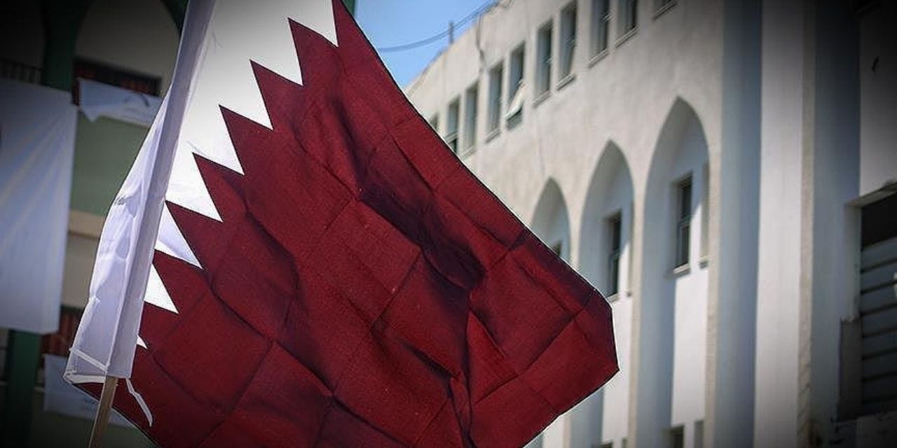 Katar'da helikopter denize düştü: Arama çalışmaları sürüyor