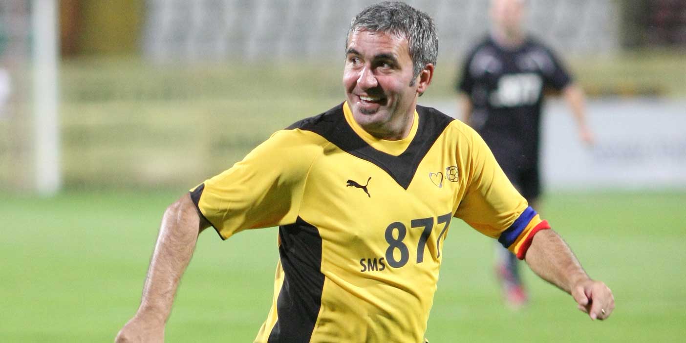 Hagi'den Türkiye'yi üzecek haber