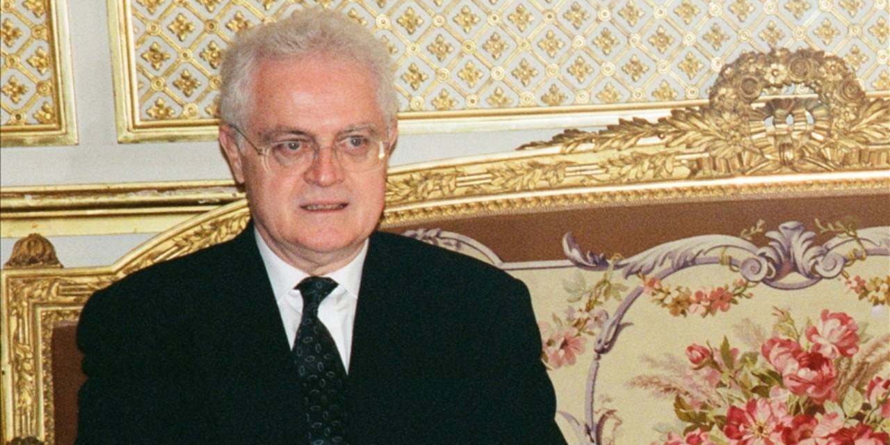 Fransa'nın sosyalist başbakanı Lionel Jospin hayatını kaybetti