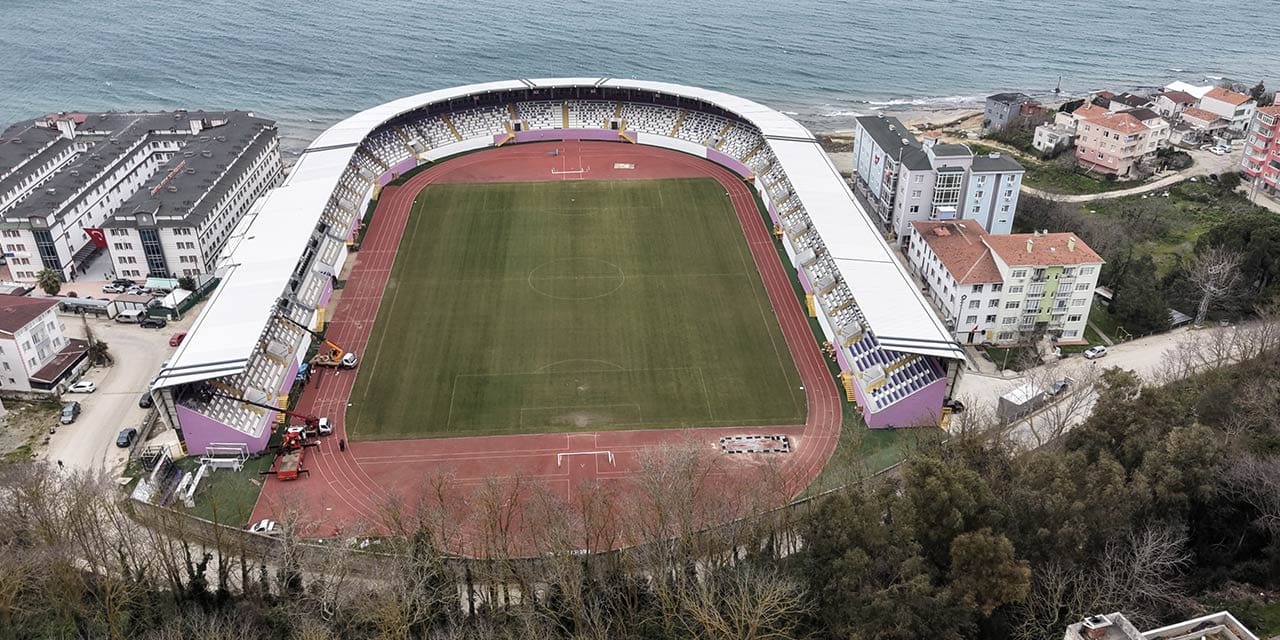 Denize 100 metre mesafede A Milli maç