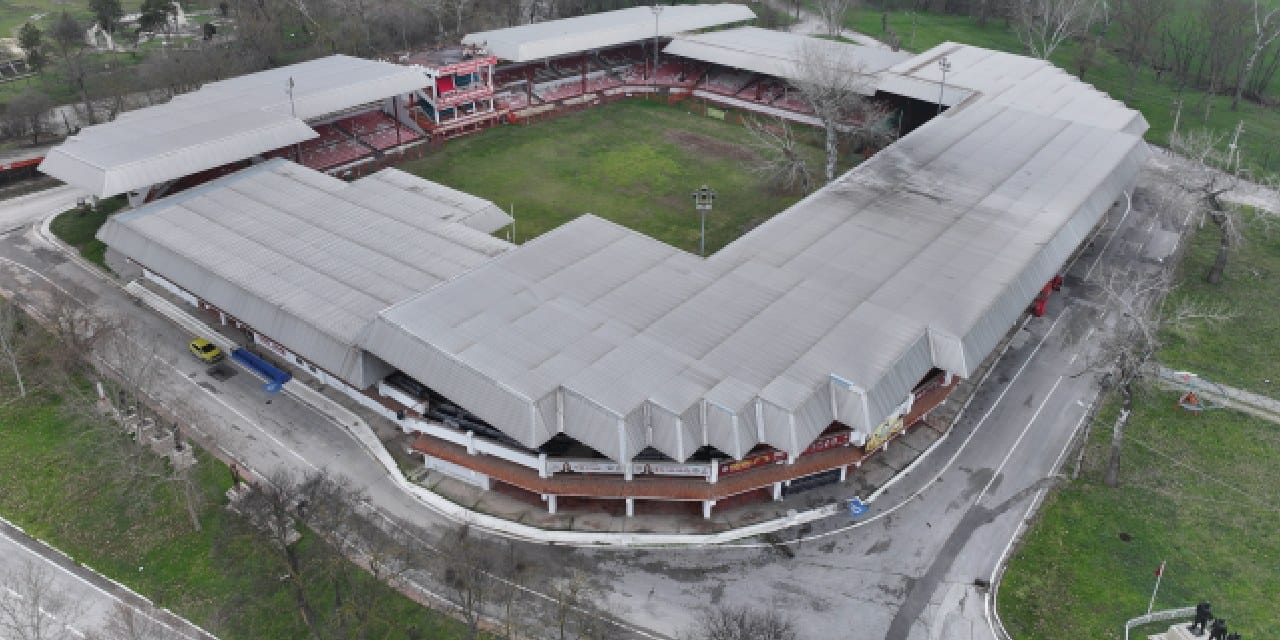 102 yıllık meydan taşınıyor