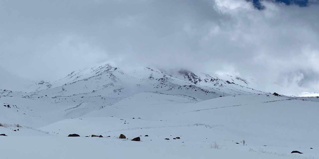Ağrı Dağı'na tırmanırken gruptan ayrılan kadın kayboldu!