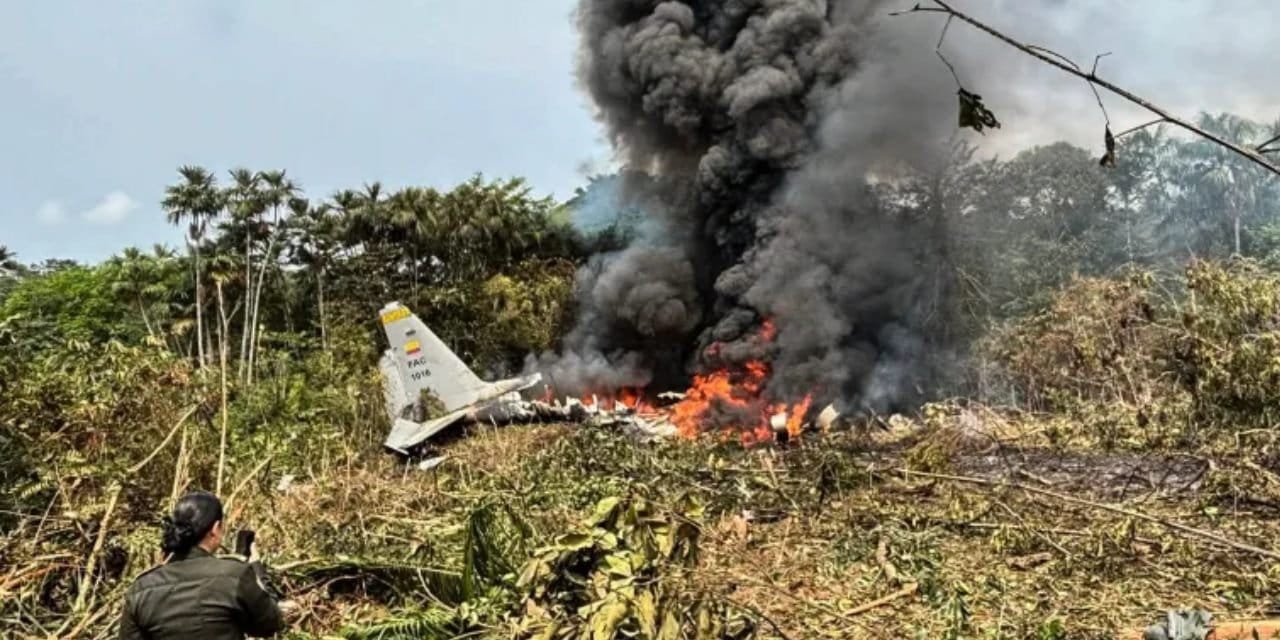 Kolombiya'da askeri uçak kazası: 66 ölü, onlarca yaralı