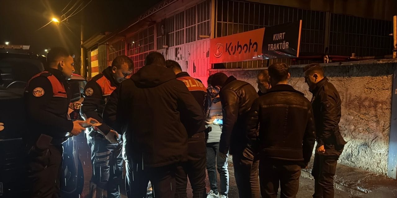 Kütahya'da sokak ortasında tüfekli alacak-verecek kavgası