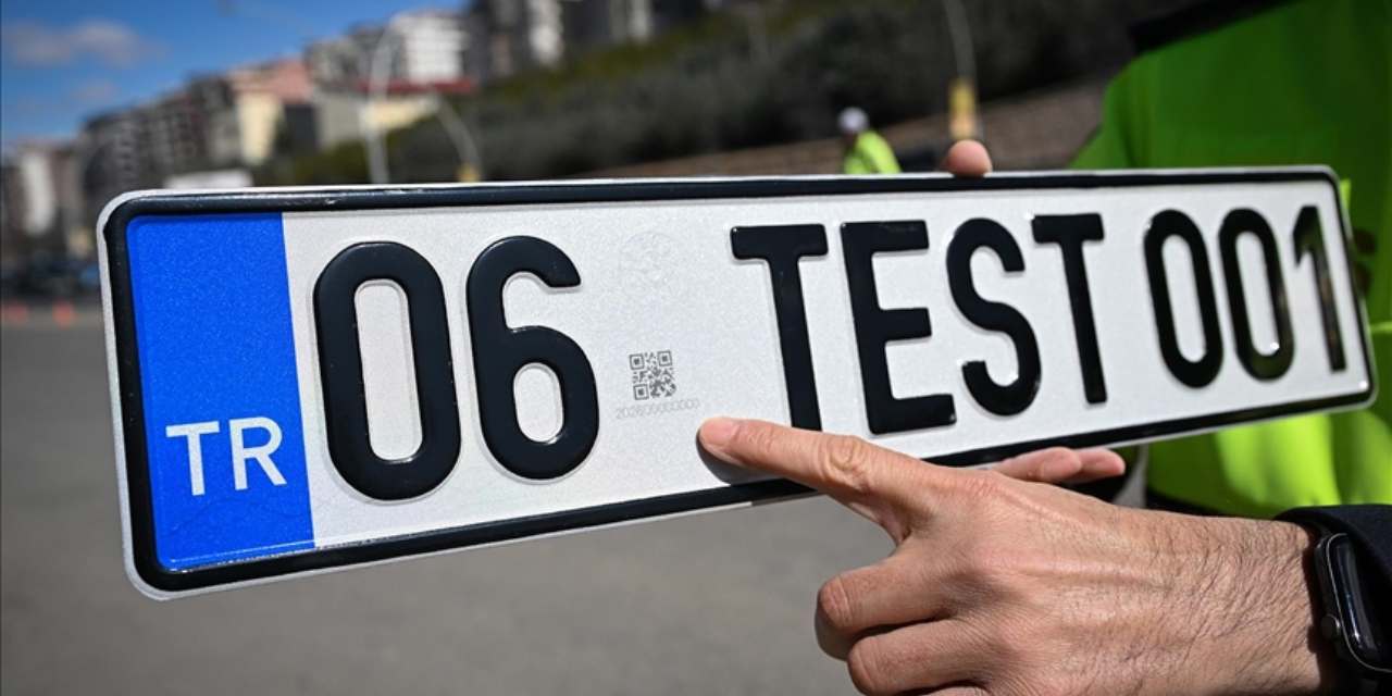 'APP' plakasını değiştirmek için 150 TL istendi: Savcılığa suç duyurusunda bulundu