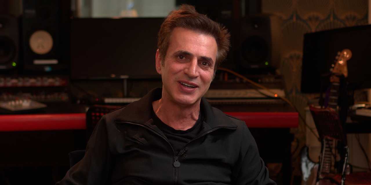 Teoman para biriktirmeye başladı