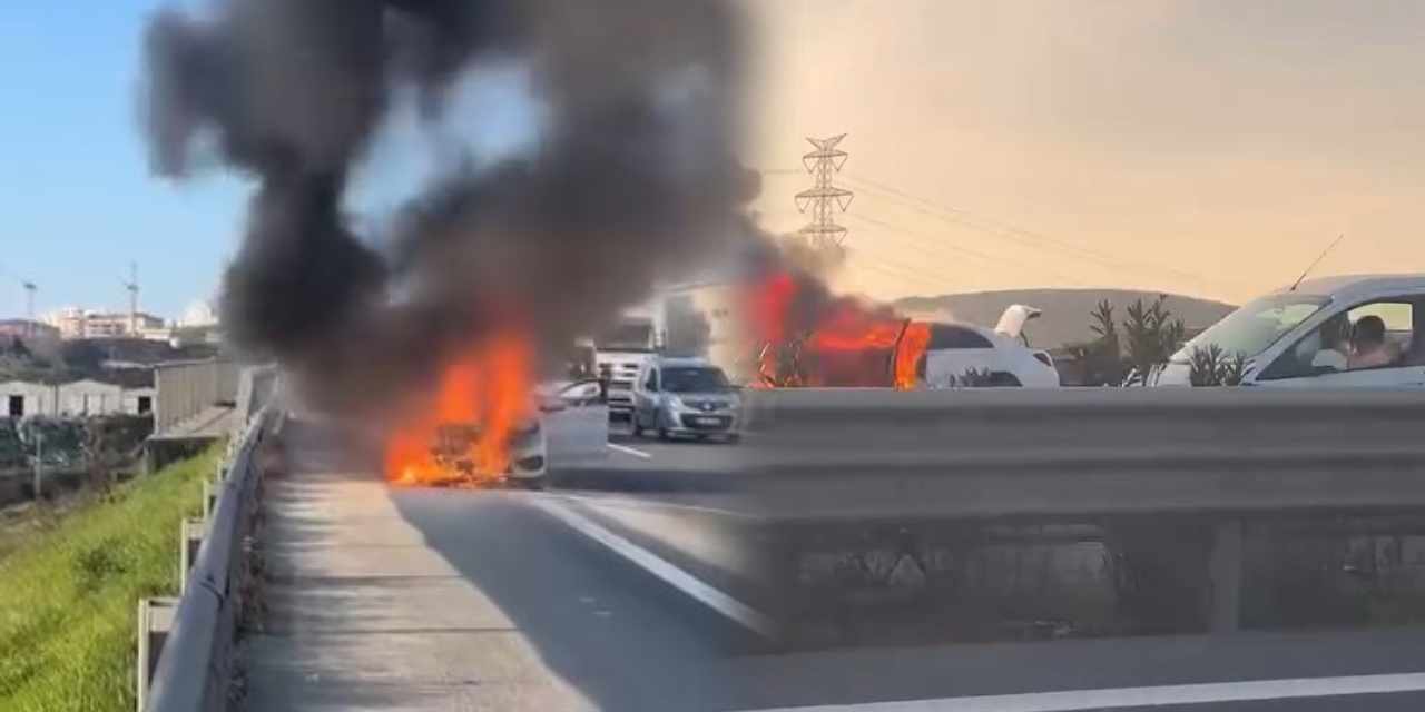 Kuzey Marmara Otoyolu'nda seyir halindeki otomobil alev alev yandı