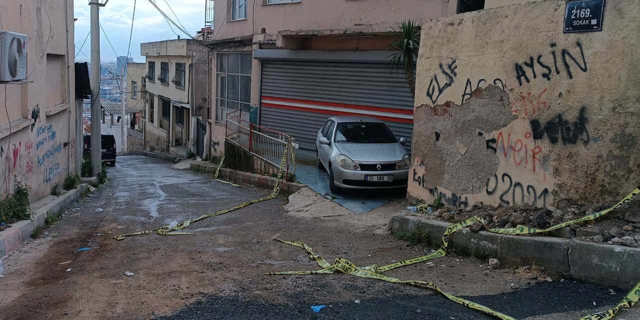 İzmir'de kadın cinayeti: Eski eşini öldürüp intihar etti