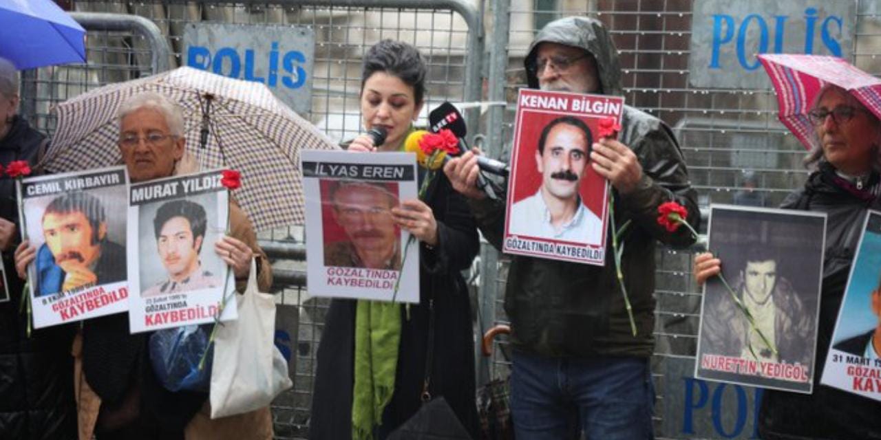 Cumartesi Anneleri 1096'ncı haftada!