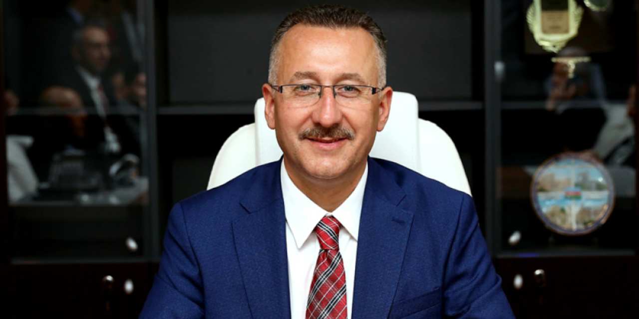 Son dakika | AKP’li Adapazarı Belediye Başkanı istifa etti