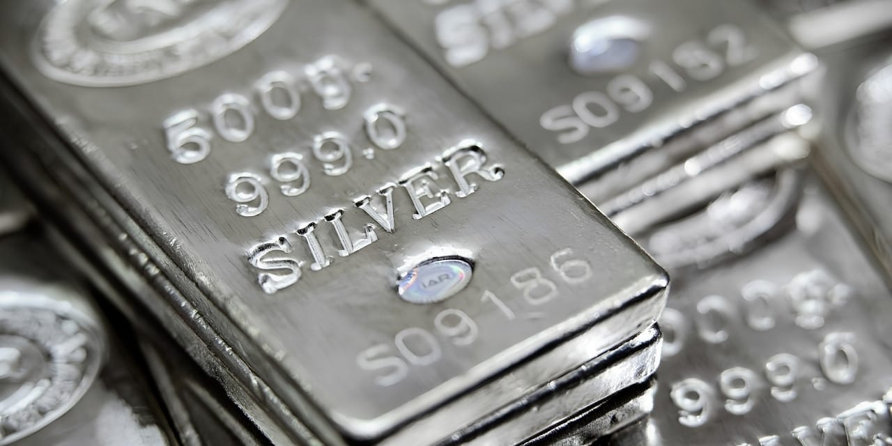 Gümüş Mart ayında yüzde 30 eridi