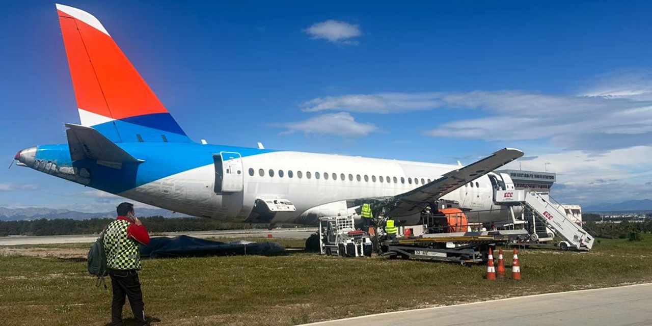 Antalya’da iki yıllık bekleyiş sona erdi: "Sabıkalı" Rus uçağı sökülüyor