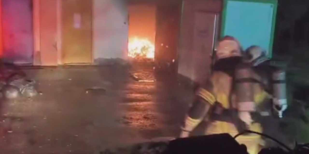 Diyarbakır'da hastanenin tıbbi atık deposunda yangın!