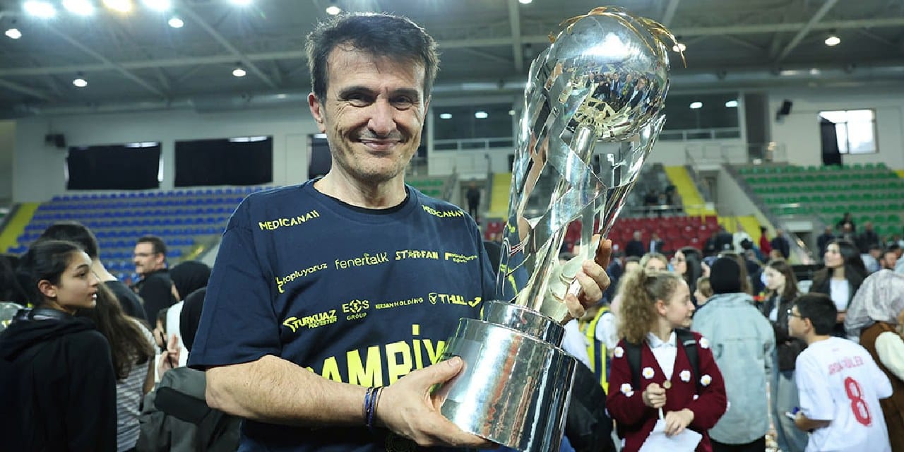 Fenerbahçe yollarını resmen ayırdı: İlk tepki Hulusi Belgü'den geldi