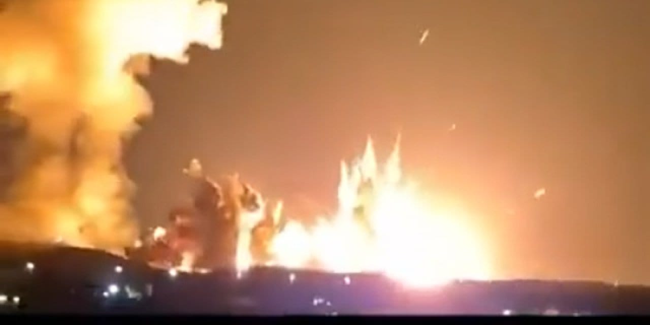 ABD-İsrail'in saldırdığı İsfahan'da devasa patlamalar: İran'ın uranyumu mu hedefte?