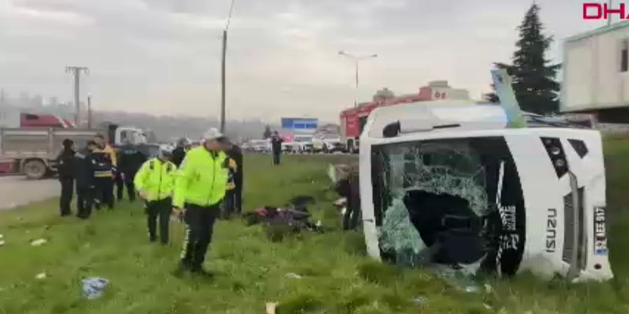 Son dakika | Öğretmen ve öğrencileri taşıyan otobüs devrildi: 11 yaralı