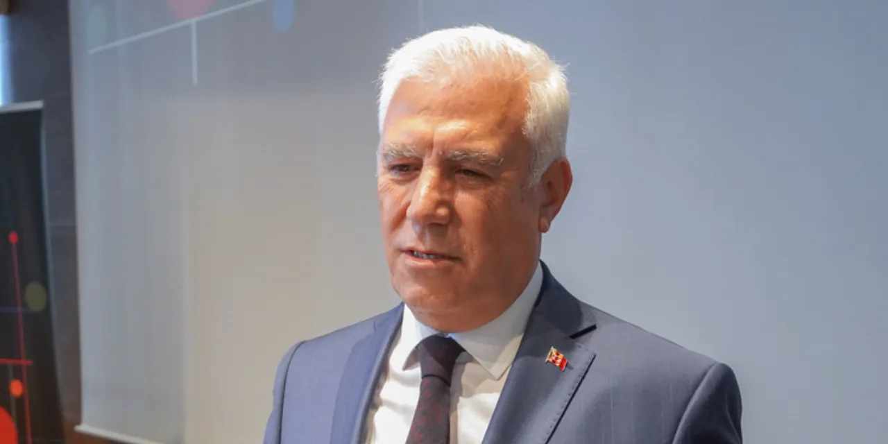 KESK'ten Mustafa Bozbey'in gözaltına alınmasına tepki