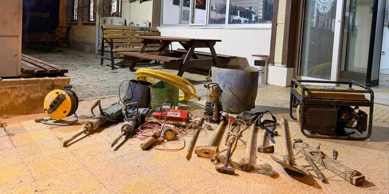 Kırıkkale'de define avcılarına suçüstü: 6 metrelik kuyuda yakalandılar