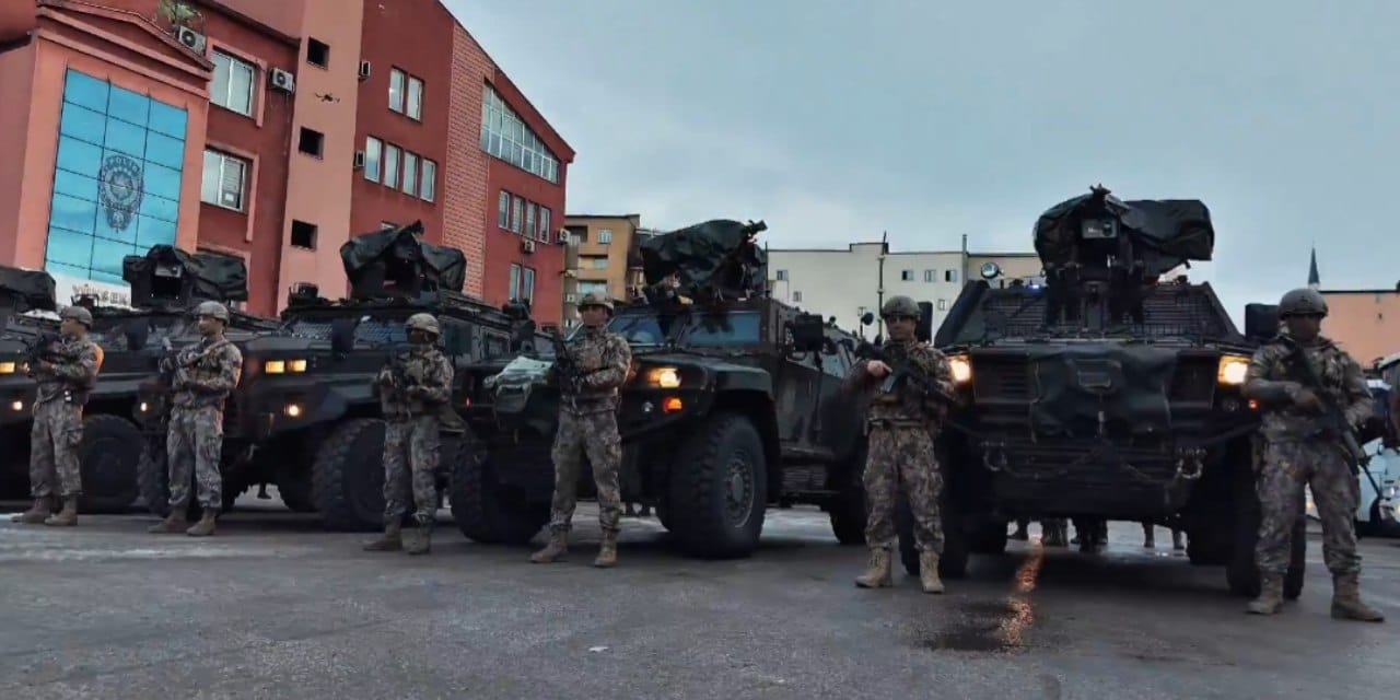 Yasa dışı bahis çetesine operasyonda 52 şüpheli yakalandı: 20 milyar TL'lik para hacmi tespit edildi