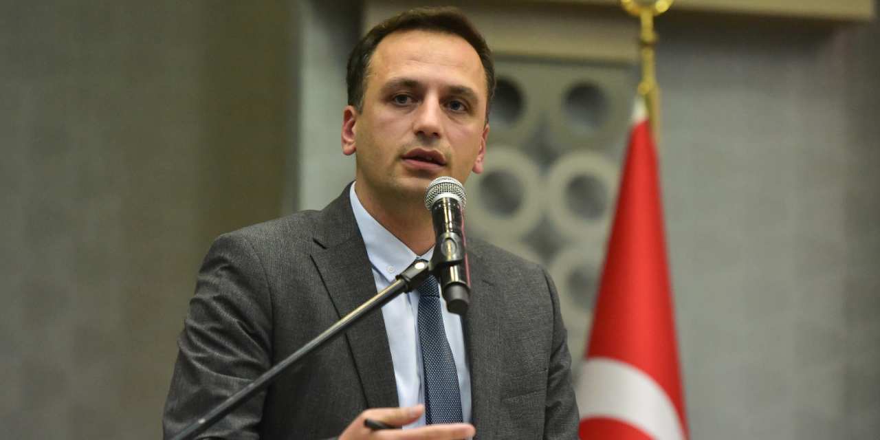 Bornova Belediye Başkanı Eşki’den Uşak Belediyesi iddialarına yanıt!